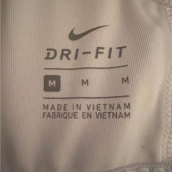 Nike Dri-Fit Swoosh Sports Bra - Picture 4 of 6